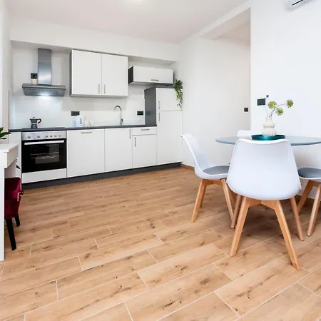Apartament Sunrise & Sunset Rovinj